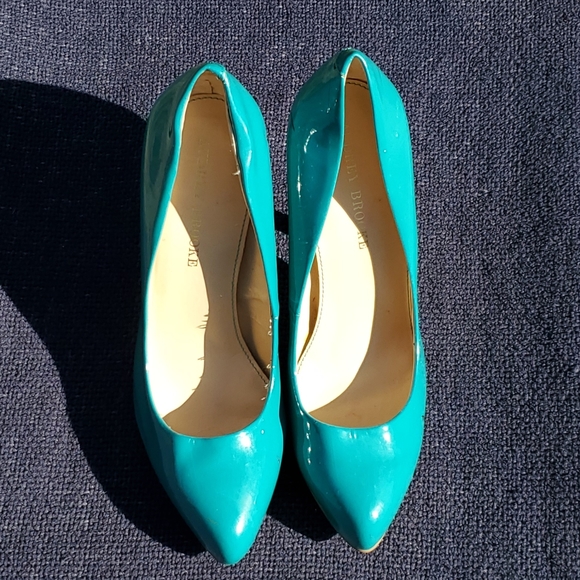 Audrey Brooke real high heels 8.5M - Picture 2 of 7